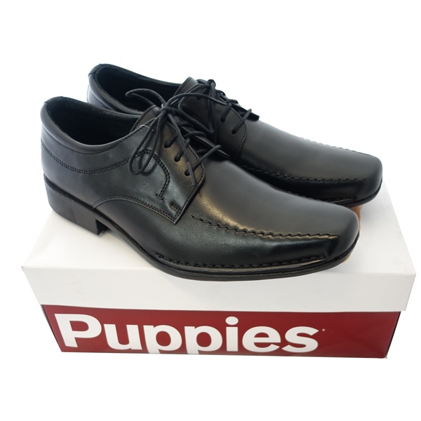 Clarks  lace up Brooklyn shoe